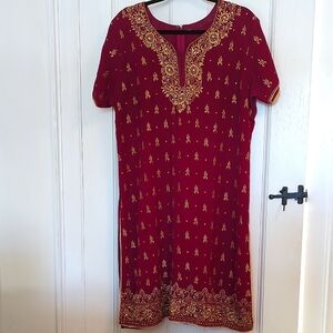 Elegant maroon embroidered Salwar Kameez Set with Dupatta.